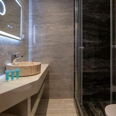 Velky Sen Luxury Hotel apartamentowy Sarti