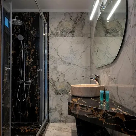 Velky Sen Luxury Apart Otel Sarti